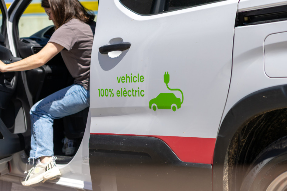 18_vehicles electrics_035